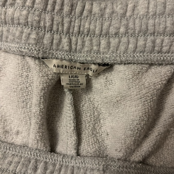 American Eagle Sweat Shorts - Picture 5 of 8